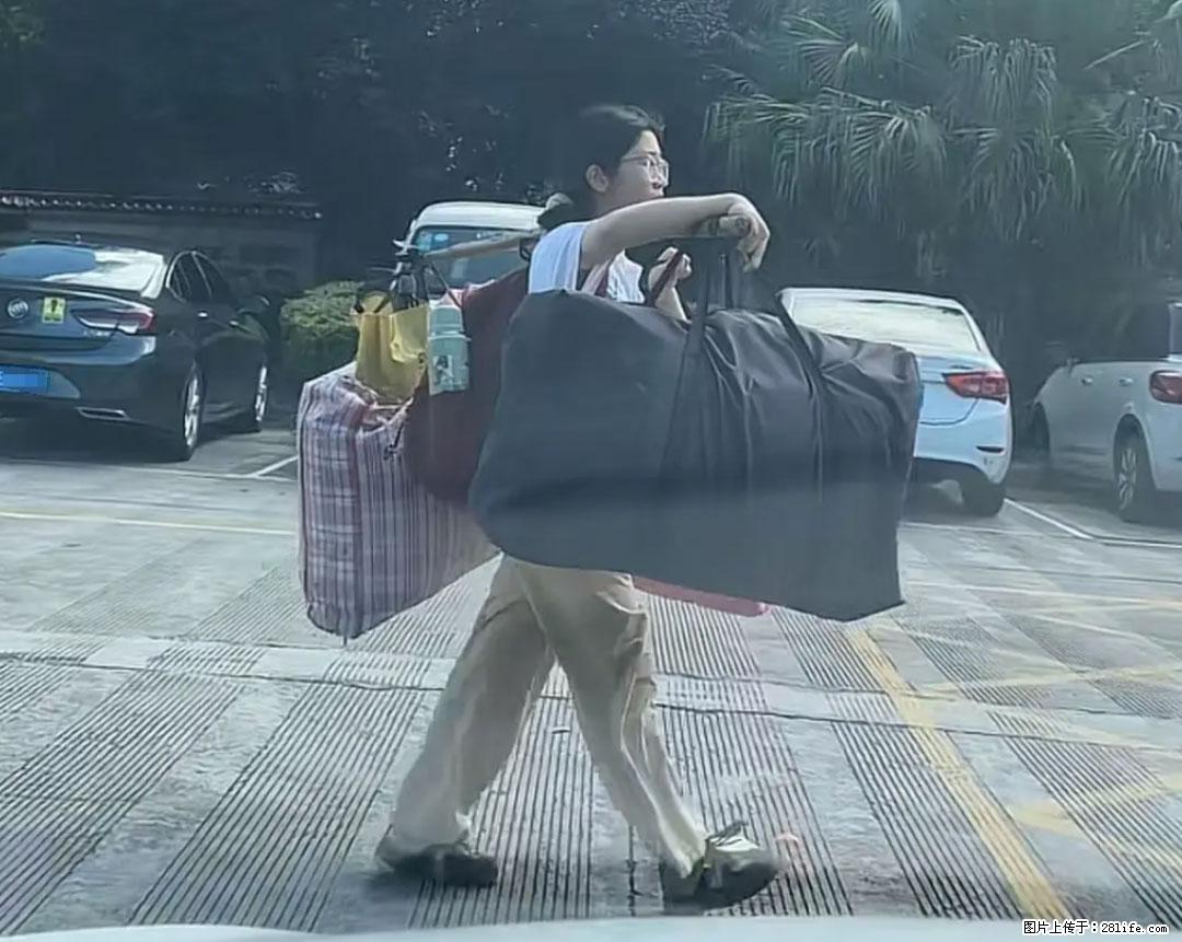 全网追的“扁担女孩”，找了一份暑假工，时薪12元 - 常德生活资讯 - 常德28生活网 changde.28life.net